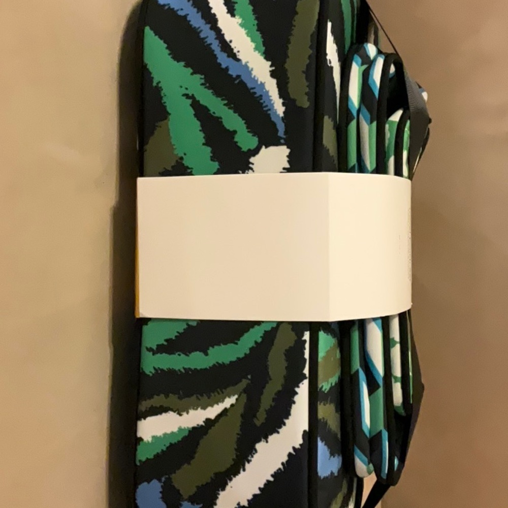 NWT DVF Diane Von Furstenberg Target collab 3 piece travel pouch set black - Picture 3 of 7
